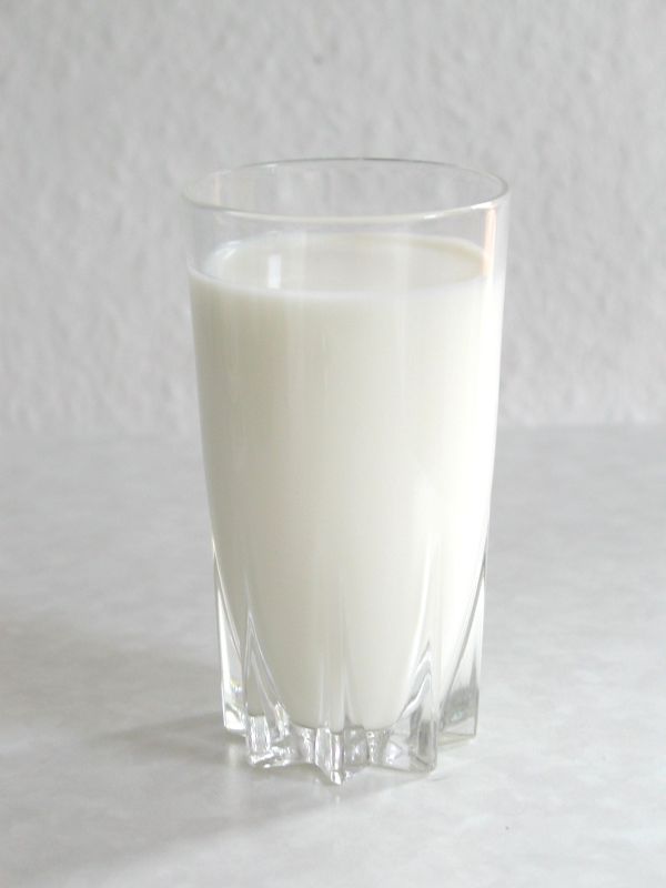 Milk_glass Faiza Beauty Cream